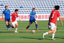 大巴黎锁定伯恩茅斯新星克鲁皮作为登贝莱接班人